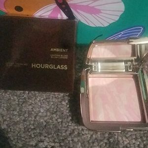 HourGlass Lighting Blush